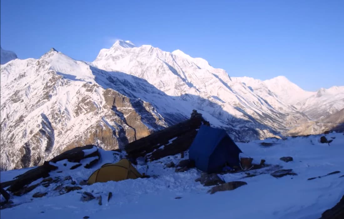 Pisang Peak Climbing